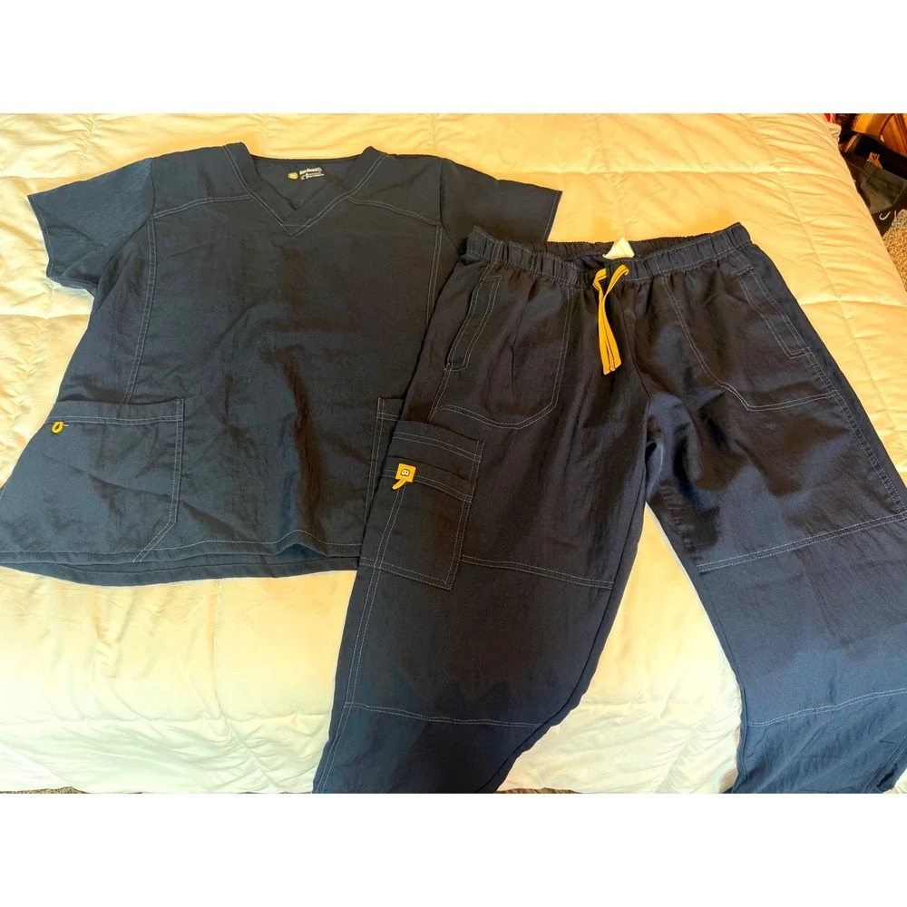 Wonder Wink Scrub Set Womens XL Navy Blue  V-Neck Cargo Pants